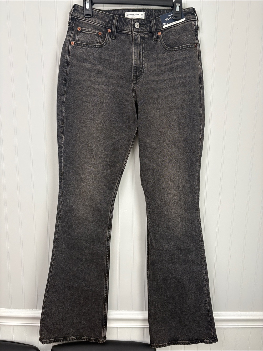 New Abercrombie & Fitch Curve Love Mid Rise Bootcut Jeans Women Size 28 Long - Picture 1 of 7